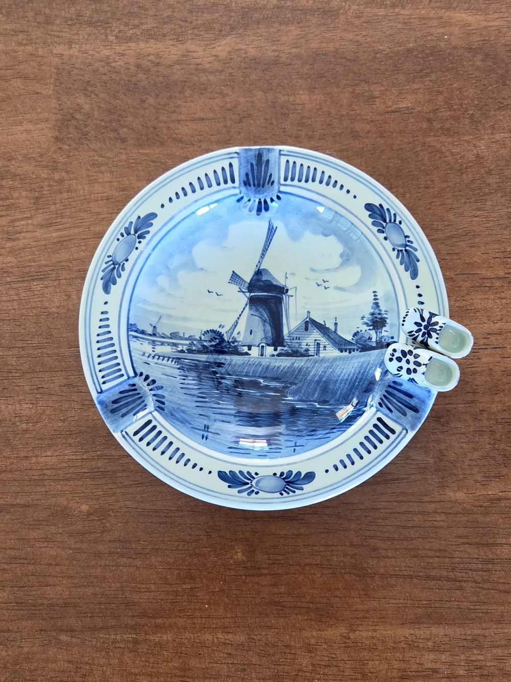 Delfts Blue Made In Holland Hand-Painted Ceramic Ashtray